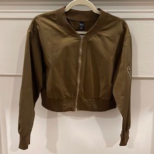 DAZY Lightweight Crop Jacket.  Size Large